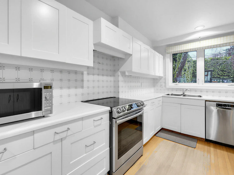 3131 Point Grey Road, Vancouver, BC, V6K 1B3 - 8