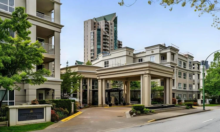 130-3098 Guildford Way