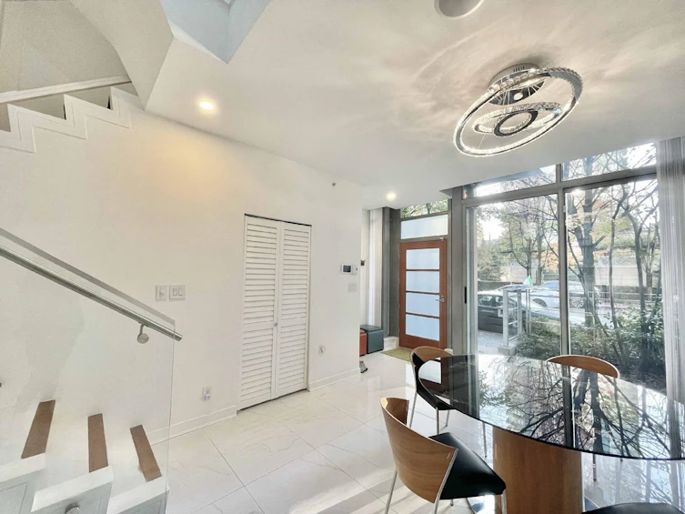 1235 Alberni Street, Vancouver, BC, V6E 4R4 - 5