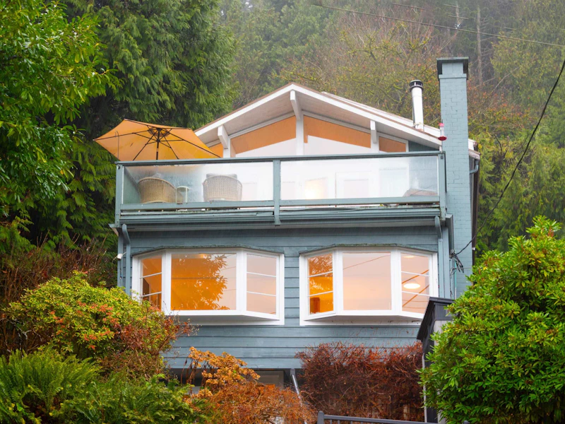2711 Panorama Drive, North Vancouver BC V7G 1V7