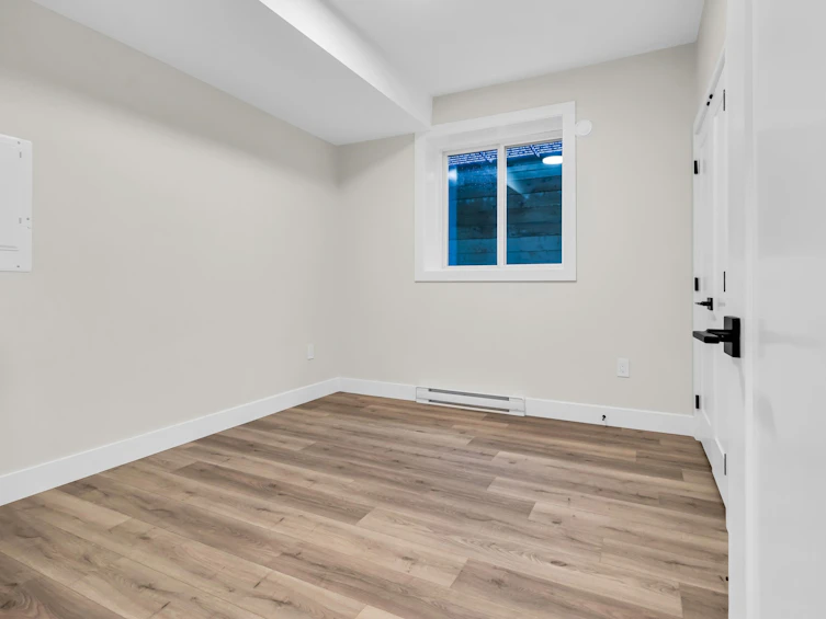 8468 Lily Place, Chilliwack, BC, V4Z 0E5 - 9