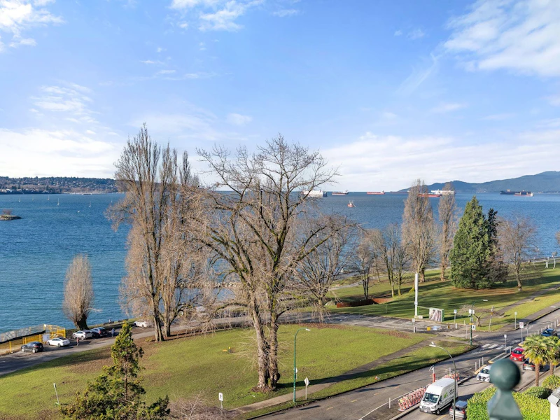 702 - 1311 Beach Avenue, Vancouver BC V6E 1V6