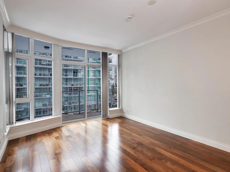 305-185 Victory Ship Way, North Vancouver, BC, V7L 0G2 - 6