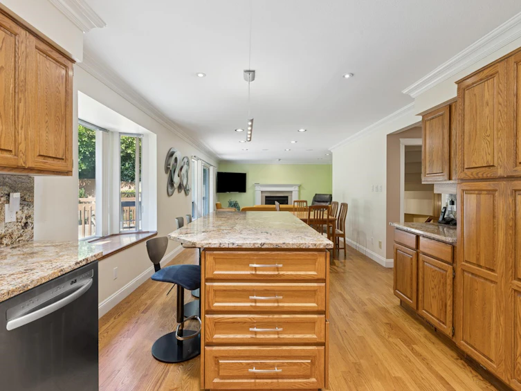 5685 Nancy Greene Way, North Vancouver, BC, V7R 4W2 - 15