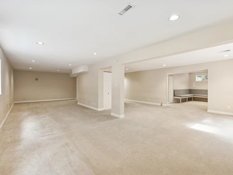 5685 Nancy Greene Way, North Vancouver, BC, V7R 4W2 - 37