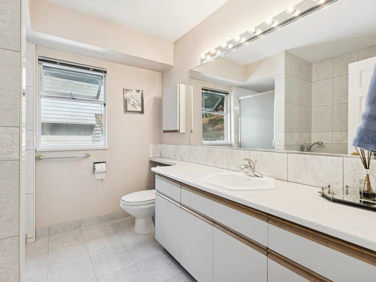 5685 Nancy Greene Way, North Vancouver, BC, V7R 4W2 - 31