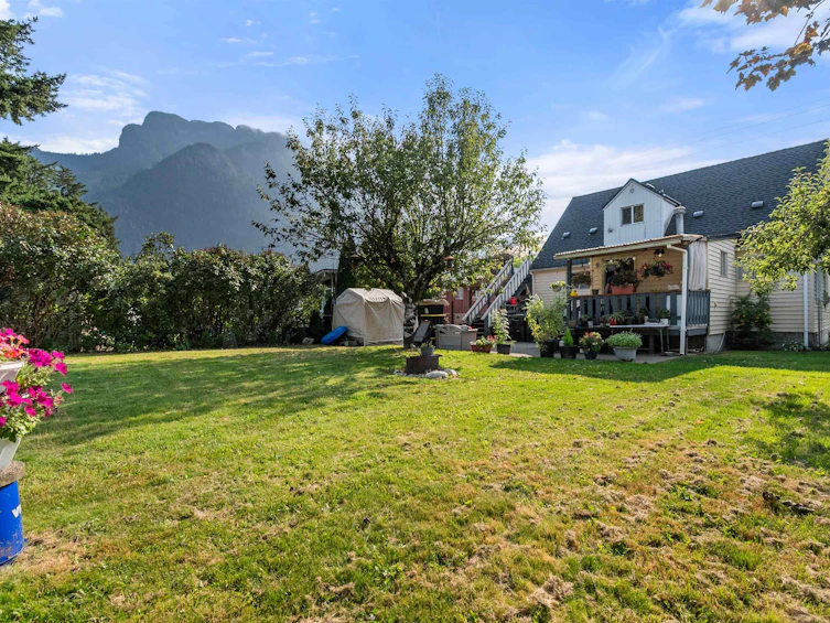 709 7th Avenue, Hope, BC, V0X 1L0 - 6