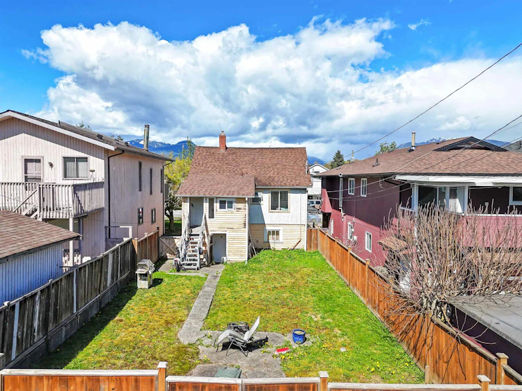 3318 William Street, Vancouver, BC, V5K 2Z3 - 7