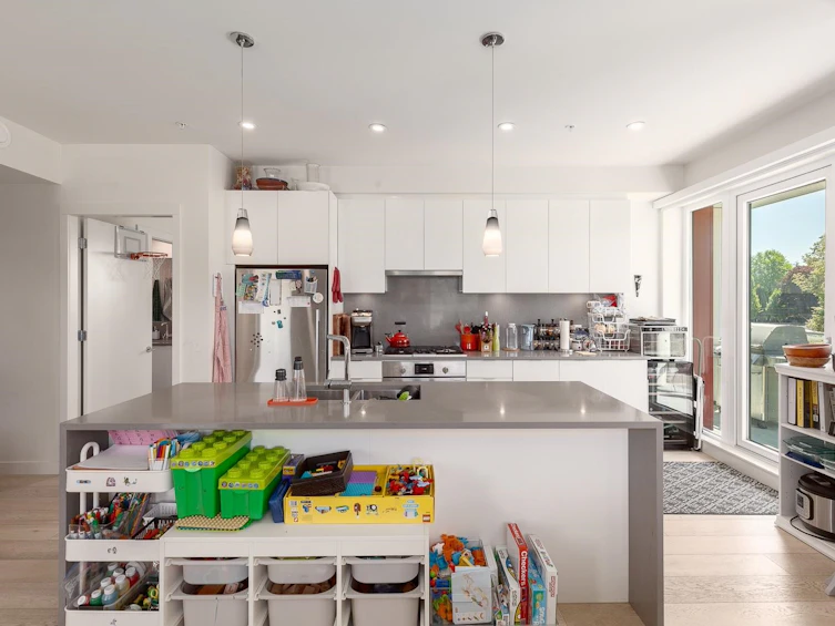 301-108 E 35th Avenue, Vancouver, BC, V5W 1A6 - 6