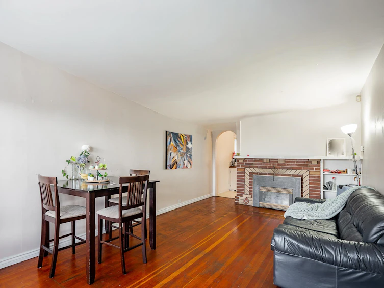 869 W 60th Avenue, Vancouver, BC, V6P 2A2 - 2