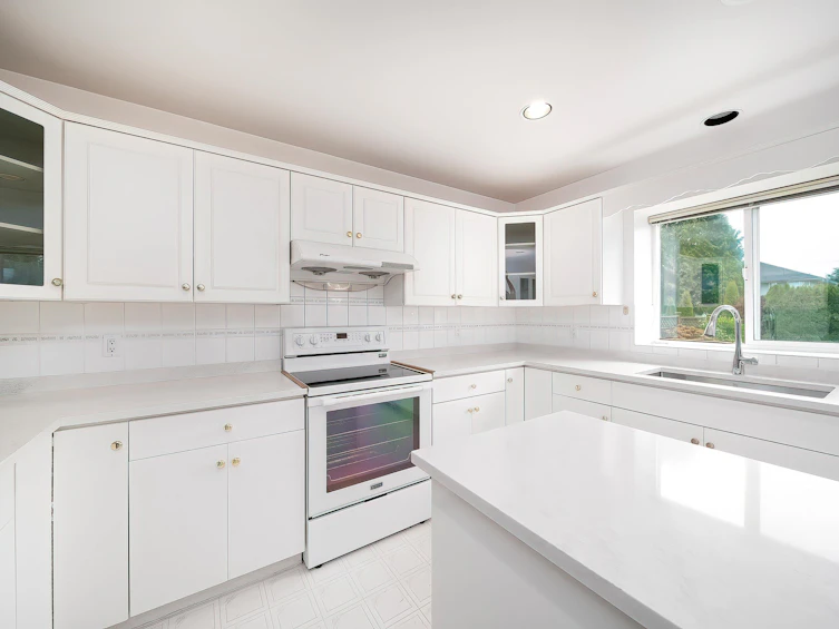 15828 88a Avenue, Surrey, BC, V4N 2X9 - 17