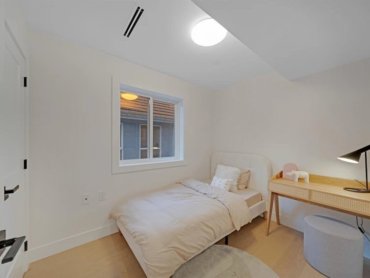 2658 Waterloo Street, Vancouver, BC, V6R 3H7 - 14