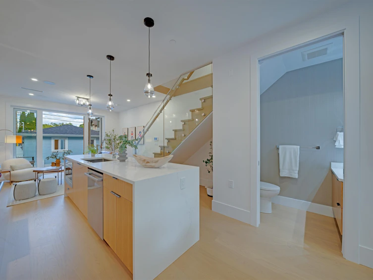 2658 Waterloo Street, Vancouver, BC, V6R 3H7 - 5