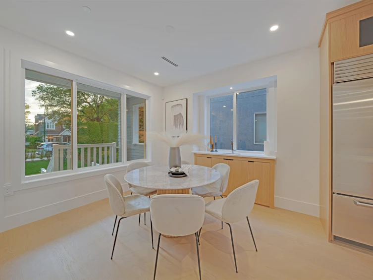 2658 Waterloo Street, Vancouver, BC, V6R 3H7 - 4