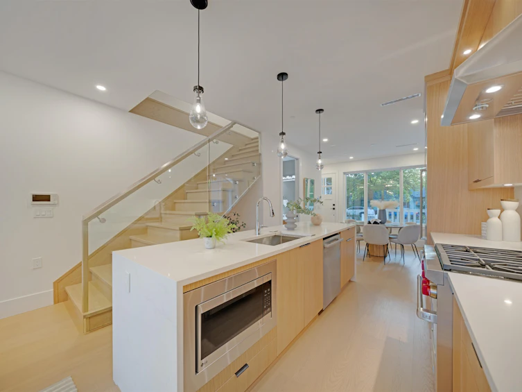2658 Waterloo Street, Vancouver, BC, V6R 3H7 - 7
