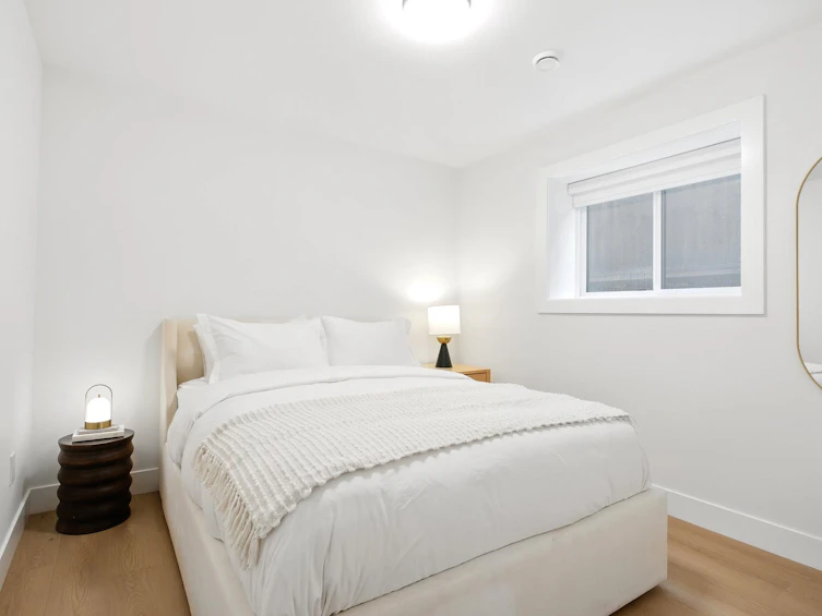 4066 Triumph Street, Burnaby, BC, V5C 1Z2 - 37
