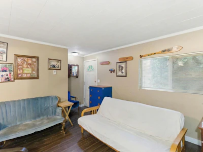 33219 7 Avenue - 3