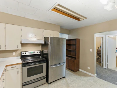 33219 7 Avenue - 5