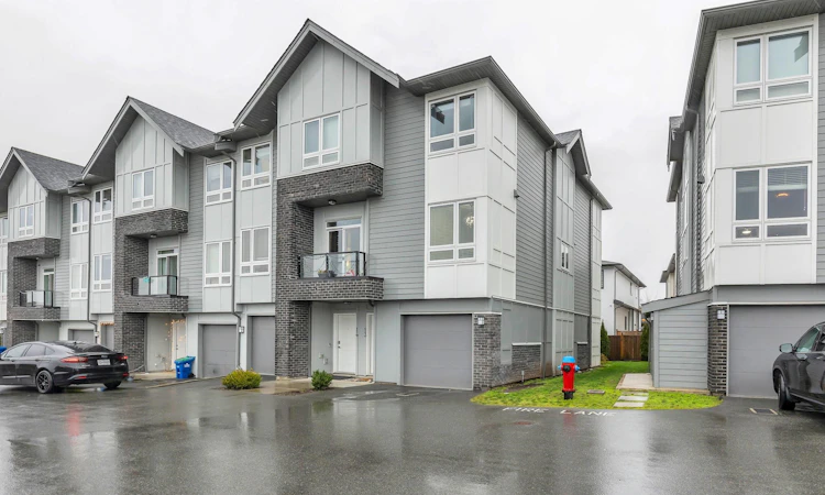 13-3323 Rockhill Place