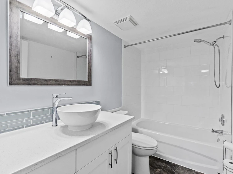 220-2750 Fairlane Street, Abbotsford, BC, V2S 7K9 - 9