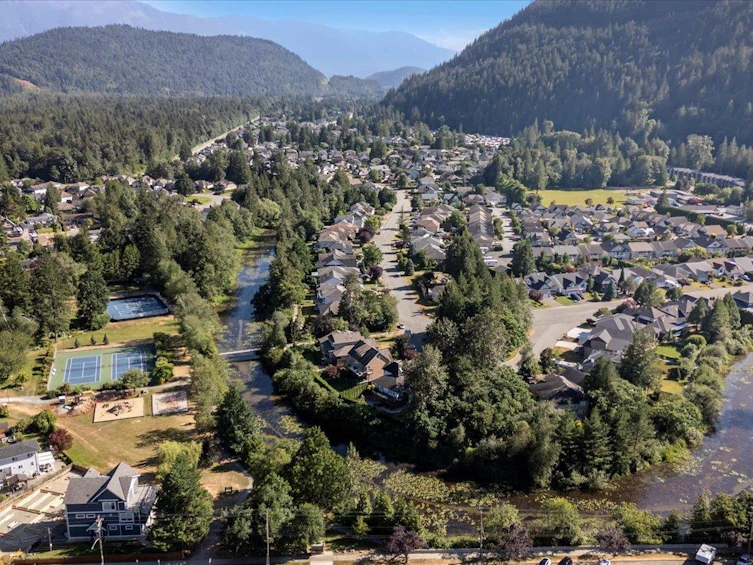 853 Willow Place, Harrison Hot Springs, BC, V0M 1K0 - 39