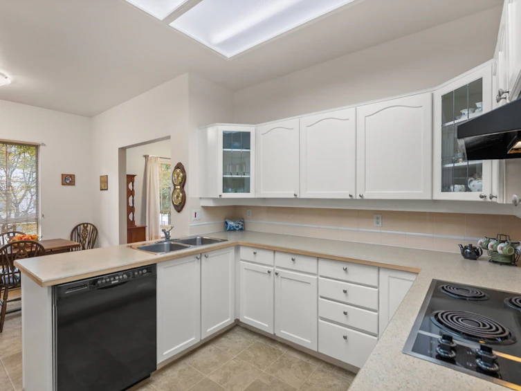 106-8500 General Currie Road, Richmond, BC, V6Y 3V4 - 6