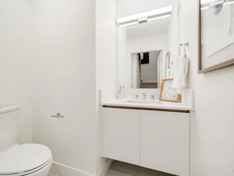 208-918 W 32nd Street, Vancouver, BC, V5Z 2K2 - 8