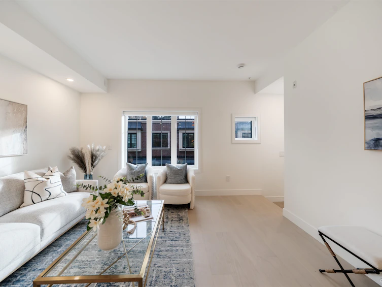 208-918 W 32nd Street, Vancouver, BC, V5Z 2K2 - 12