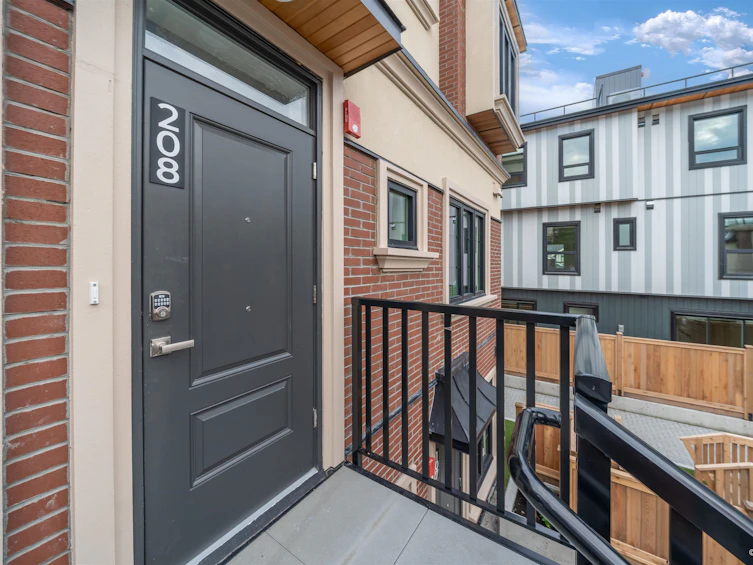 208-918 W 32nd Street, Vancouver, BC, V5Z 2K2 - 30