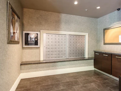 301-2959 Glen Drive - 3