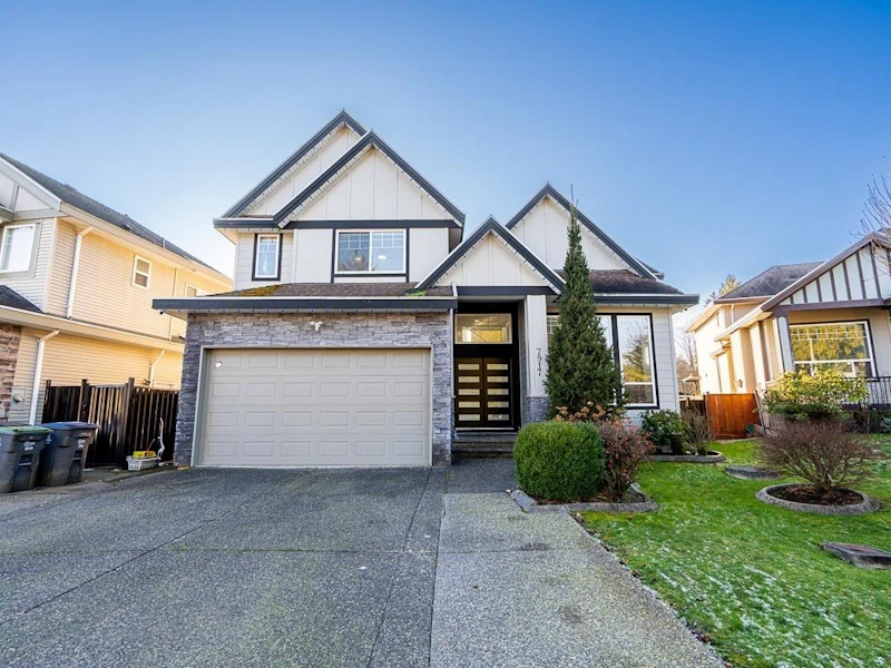 7917 147a Street, Surrey BC V3S 2T8