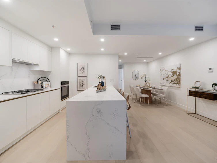 110-918 W 32rd Avenue, Vancouver, BC, V5Z 2K2