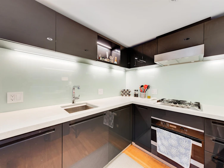 1103-777 Richards Street, Vancouver, BC, V6B 0M6 - 4