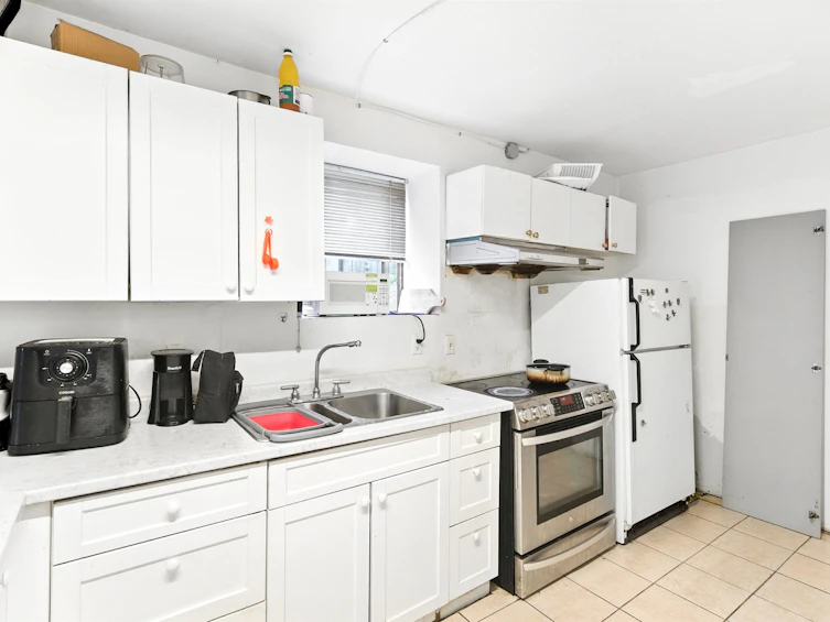 4987 Hoy Street, Vancouver, BC, V5R 4N6 - 22
