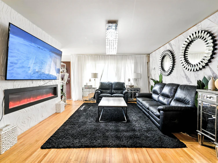 4987 Hoy Street, Vancouver, BC, V5R 4N6 - 3