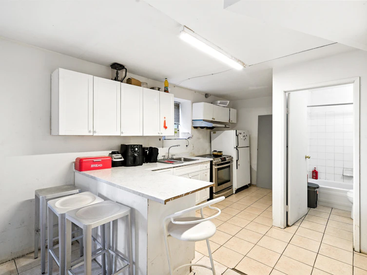 4987 Hoy Street, Vancouver, BC, V5R 4N6 - 25