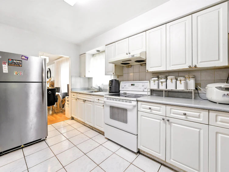 4987 Hoy Street, Vancouver, BC, V5R 4N6 - 8