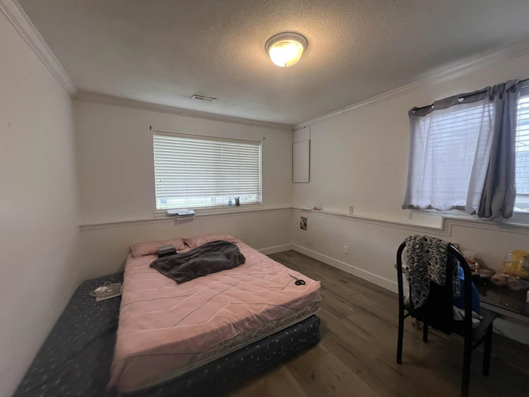 13421 87a Avenue, Surrey, BC, V3W 6B7 - 13