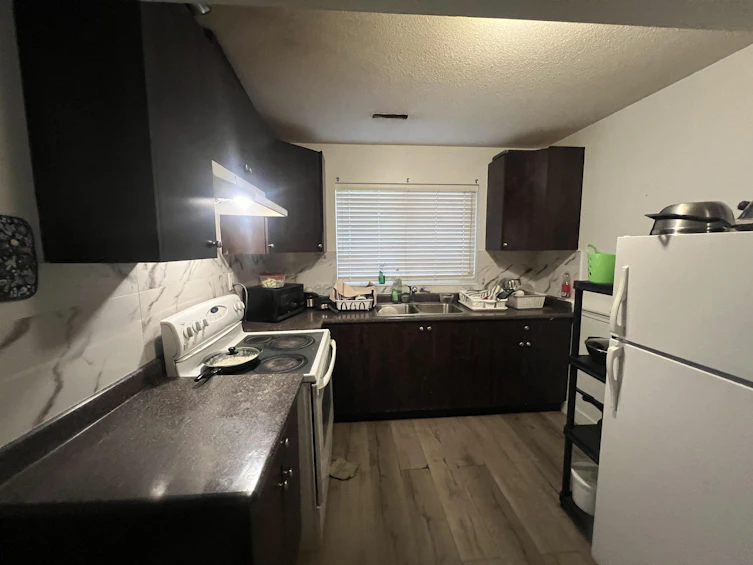 13421 87a Avenue, Surrey, BC, V3W 6B7 - 12