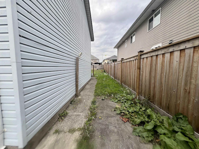 13421 87a Avenue, Surrey, BC, V3W 6B7 - 3
