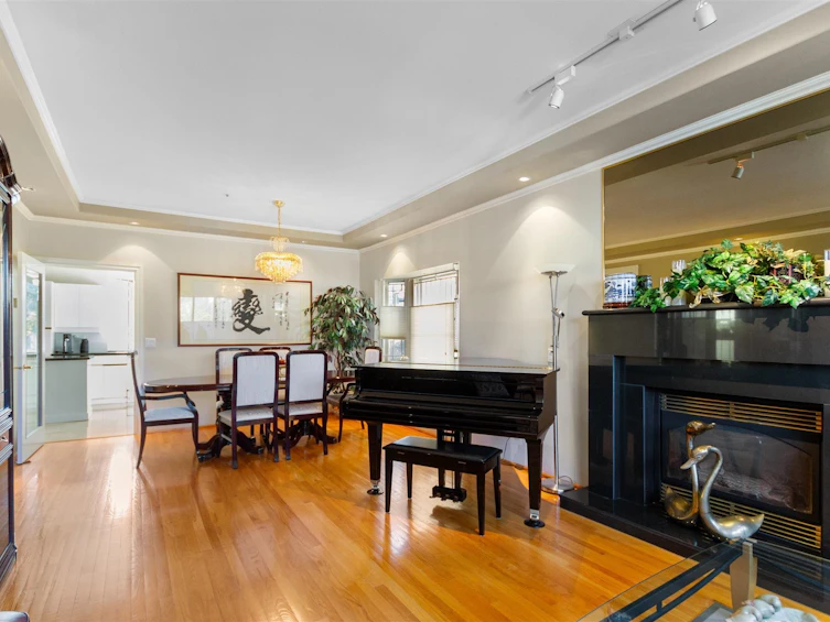 1028 W 51st Avenue, Vancouver, BC, V6P 1C3 - 4