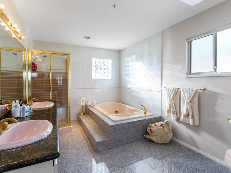 1028 W 51st Avenue, Vancouver, BC, V6P 1C3 - 14