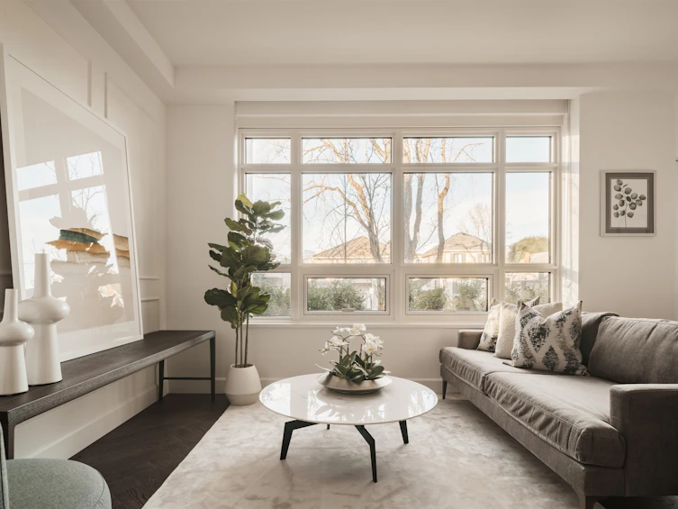 101-3668 W 10th Avenue, Vancouver, BC, V6R 0G4 - 3