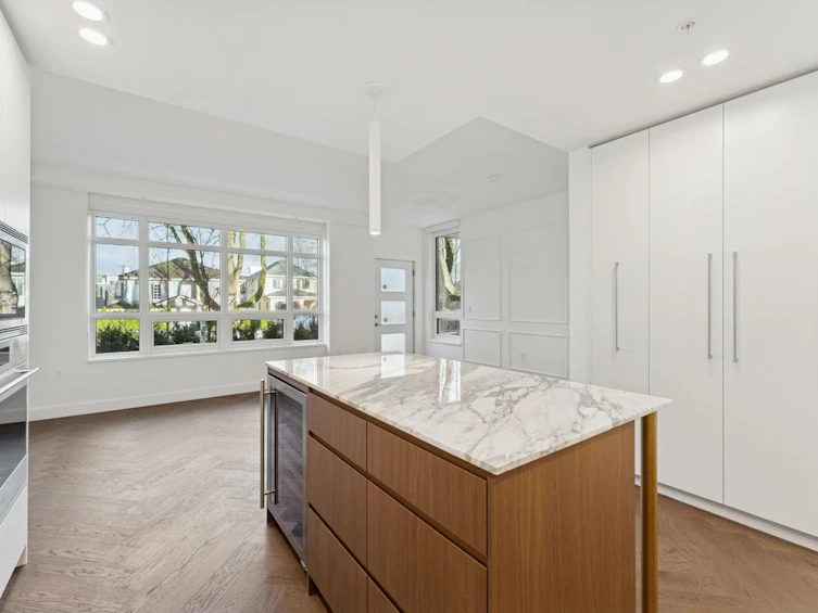 101-3668 W 10th Avenue, Vancouver, BC, V6R 0G4 - 9