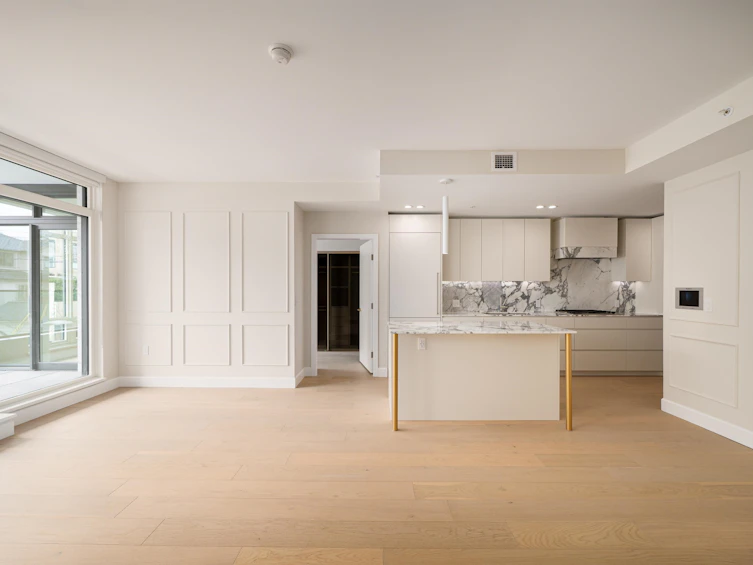 303-3668 W 10th Avenue, Vancouver, BC, V6R 0G4 - 2