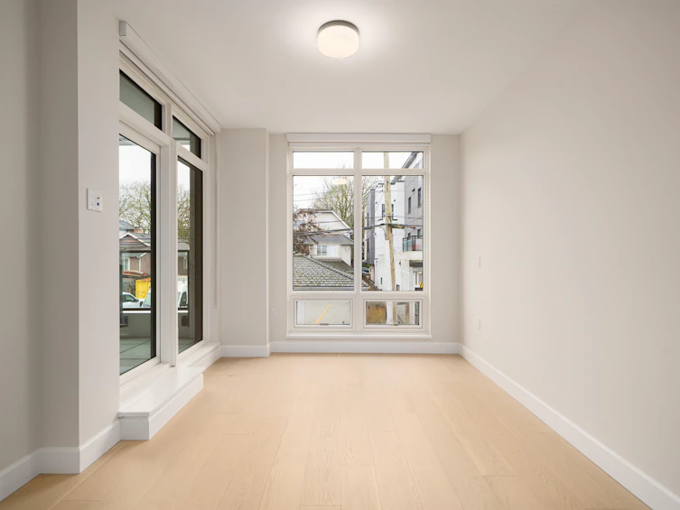 303-3668 W 10th Avenue, Vancouver, BC, V6R 0G4 - 18