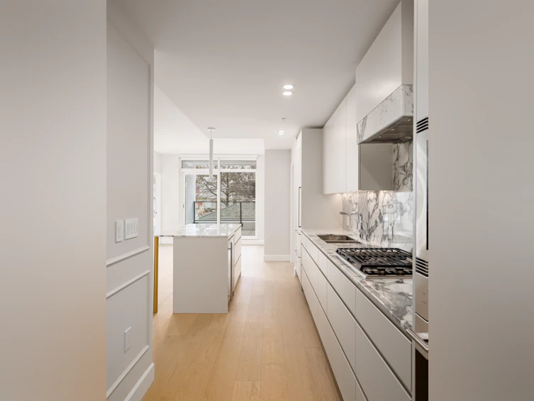 303-3668 W 10th Avenue, Vancouver, BC, V6R 0G4 - 11