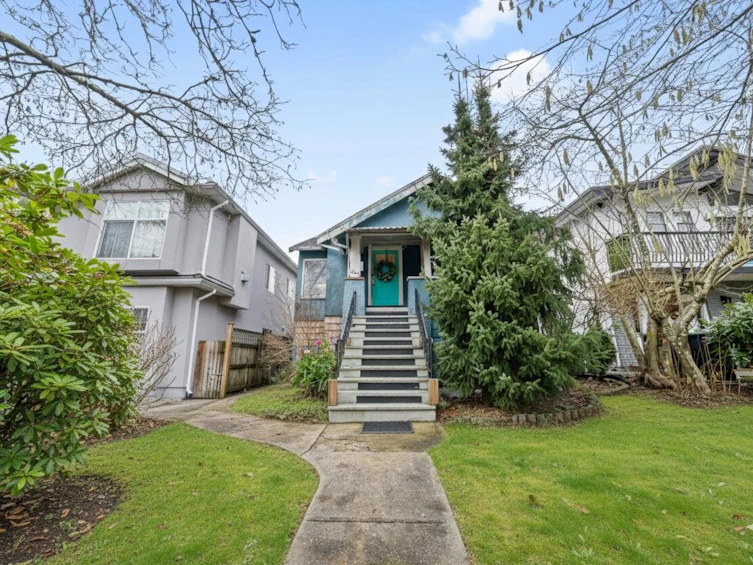545 Skeena Street, Vancouver, BC, V5K 4P1