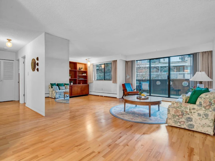 103-4345 Grange Street, Burnaby, BC, V5H 1P4 - 4