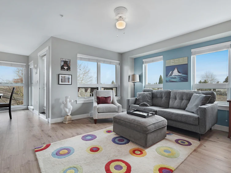 210-4815 55b Street, Delta, BC, V4K 3V7 - 3